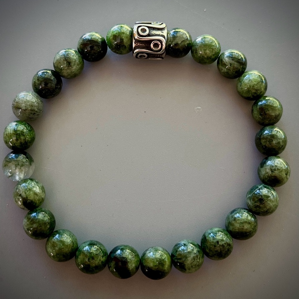 Green Chrome Diopside Handcrafted Bead Bracelet - Picture 5 of 5